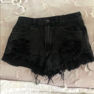 The BEST high waisted denim shorts
